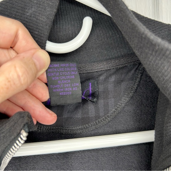 Morbid threads vintage Y2K short sleeve plaid blouse, zipper accent, XXL - Picture 7 of 8